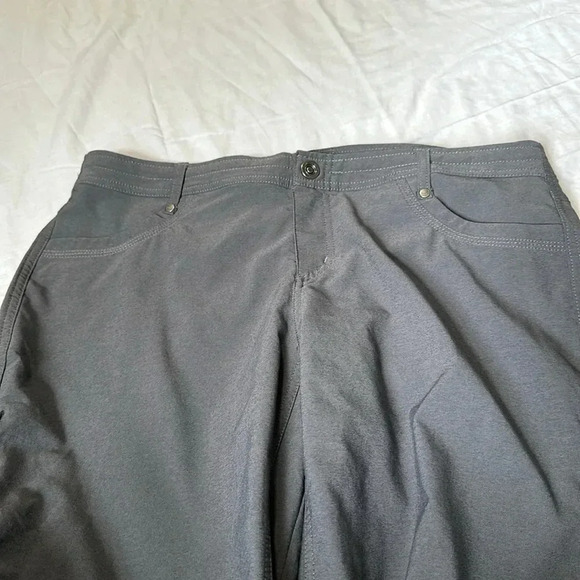 Kuhl Gray Trekr pants size 14 Short outdoor hiking - Picture 5 of 10